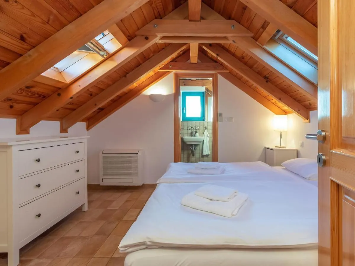 Holiday Home Villa Bugenvila By Interhome Ugljan