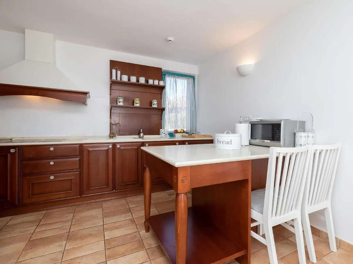 Holiday Home Villa Bugenvila By Interhome Ugljan