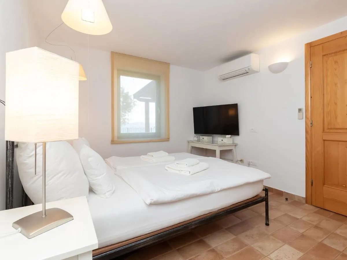 Holiday Home Villa Bugenvila By Interhome Ugljan 0*,