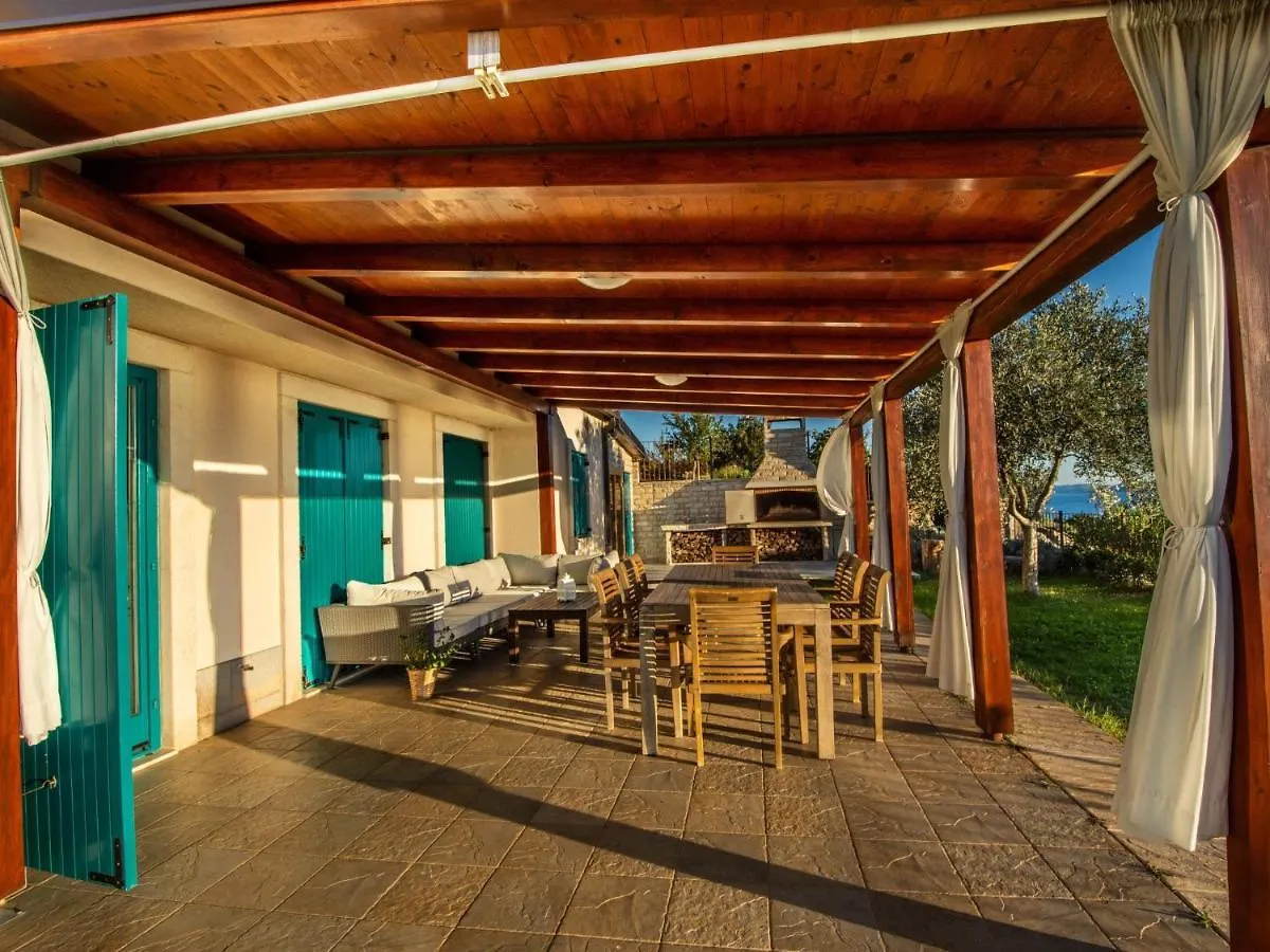 Holiday Home Villa Bugenvila By Interhome Ugljan
