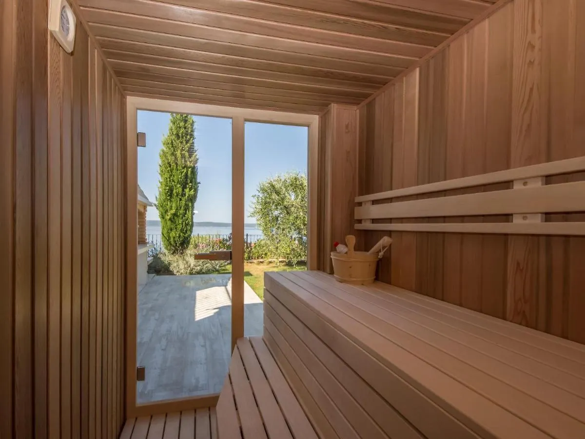 Holiday Home Villa Bugenvila By Interhome Ugljan
